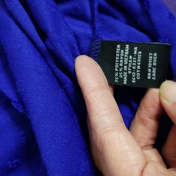 💥LAST CHANCE💥 Kim & Cami Royal Blue Texture Dot Dolman Sleeve Top Size Small - Picture 4 of 4